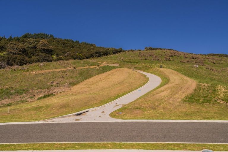 Photo of property in 5 Te Puia Place, Hot Water Beach, 3591