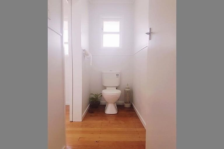 Photo of property in 24a Grove Road, Papakura, 2110