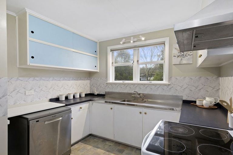 Photo of property in 18 Longfellow Street, Trentham, Upper Hutt, 5018