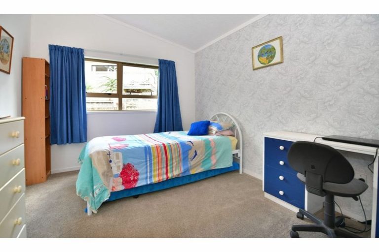Photo of property in 47 Gledstane Road, Stanmore Bay, Whangaparaoa, 0932