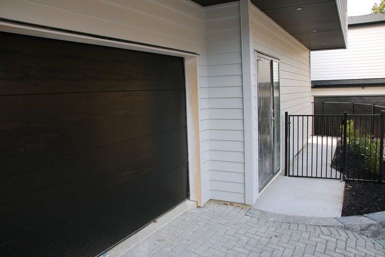 Photo of property in 55d Simpson Road, Ranui, Auckland, 0612