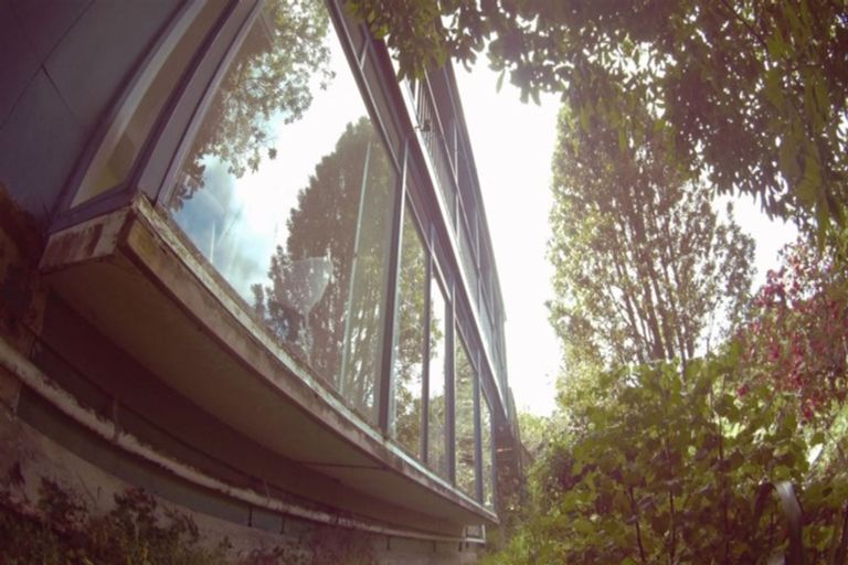 Photo of property in 33 Harbour View Road, Northland, Wellington, 6012