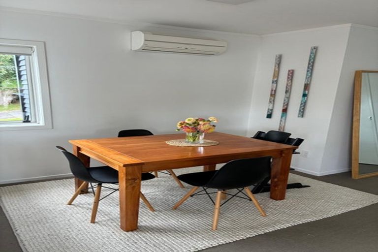 Photo of property in 10 Ngapotiki Street, Paraparaumu Beach, Paraparaumu, 5032