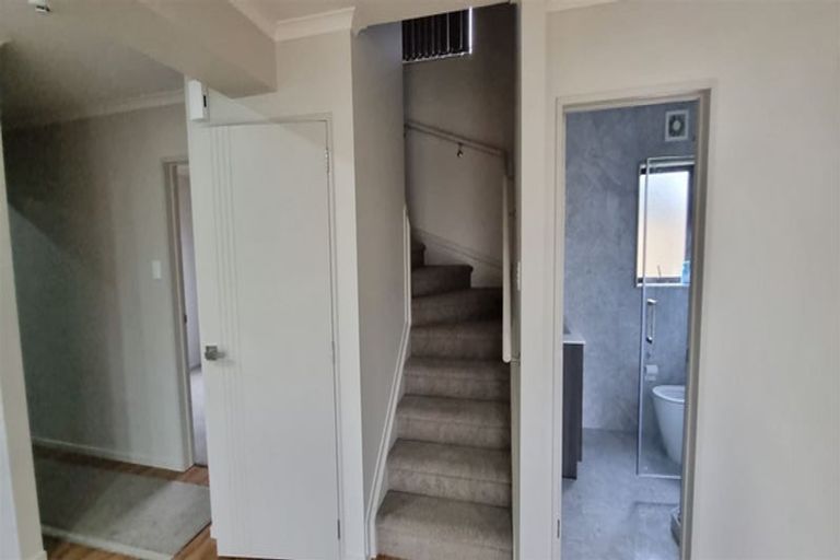 Photo of property in 102e Fitzroy Street, Papatoetoe, Auckland, 2104