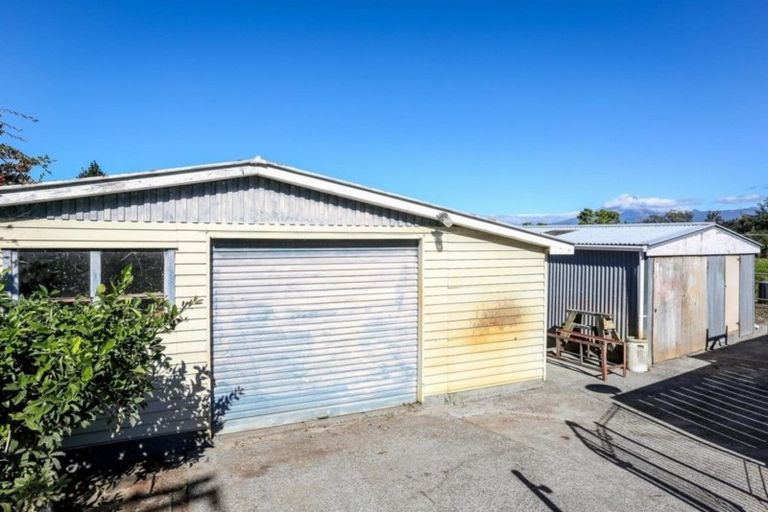 Photo of property in 525d Mangorei Road, Highlands Park, New Plymouth, 4312