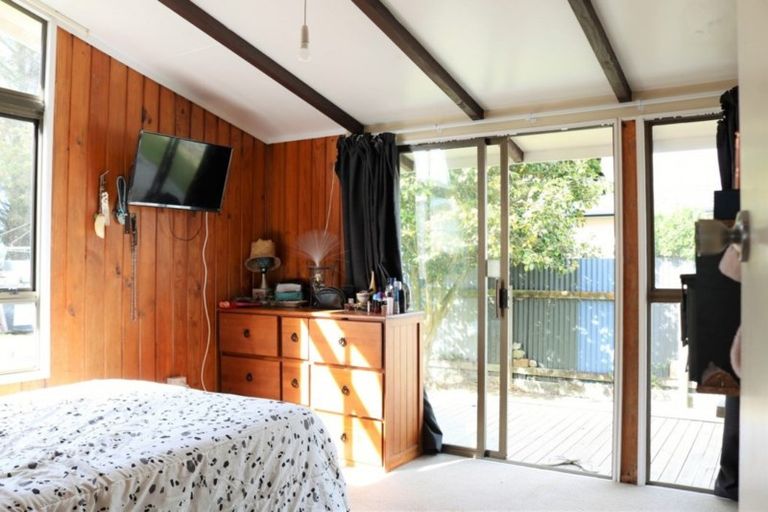 Photo of property in 43 Strathmore Avenue, Levin, 5510