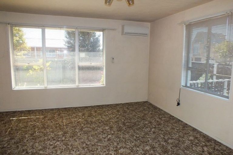 Photo of property in 75 Picton Avenue, Riccarton, Christchurch, 8011