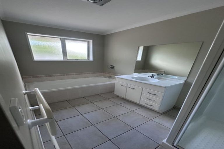 Photo of property in 55 Springwater Avenue, Northwood, Christchurch, 8051