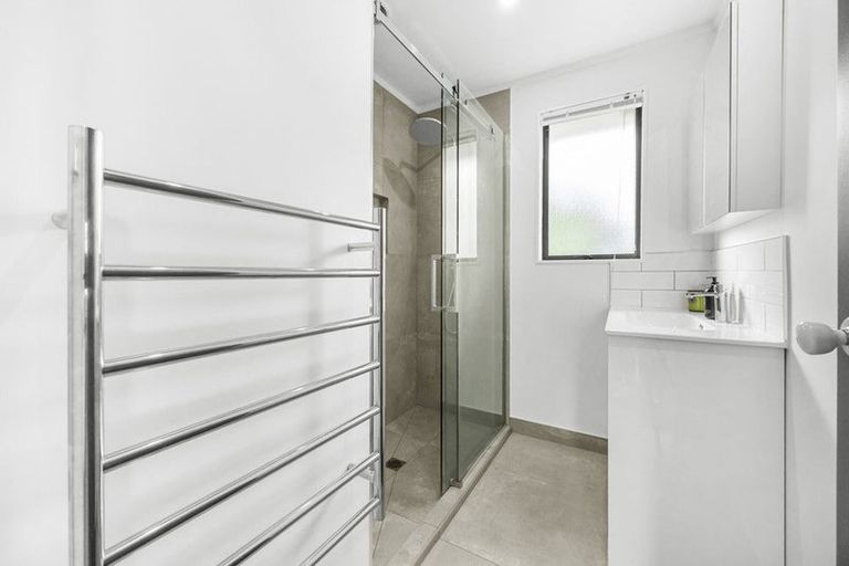 Photo of property in 10b Forest Hill Road, Henderson, Auckland, 0612
