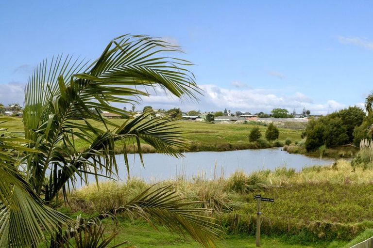 Photo of property in 11/22 Ashley Place, Papamoa Beach, Papamoa, 3118