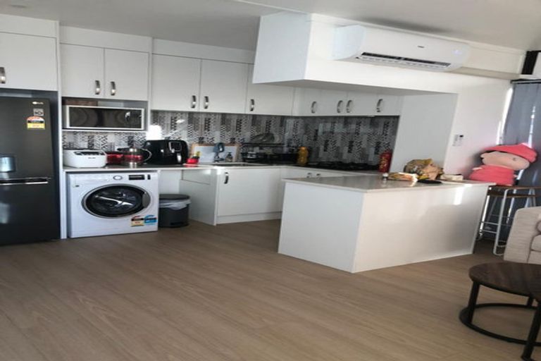 Photo of property in 46 Waller Avenue, Bucklands Beach, Auckland, 2012