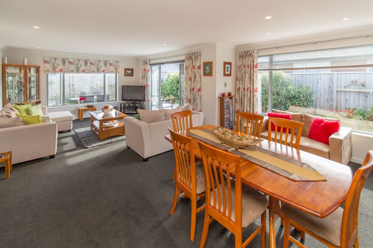 Photo of property in 2 Jordan Street, Kaiapoi, 7630