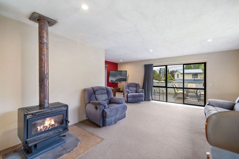 Photo of property in 27 Oxford Street, Kingston, Athol, 9793