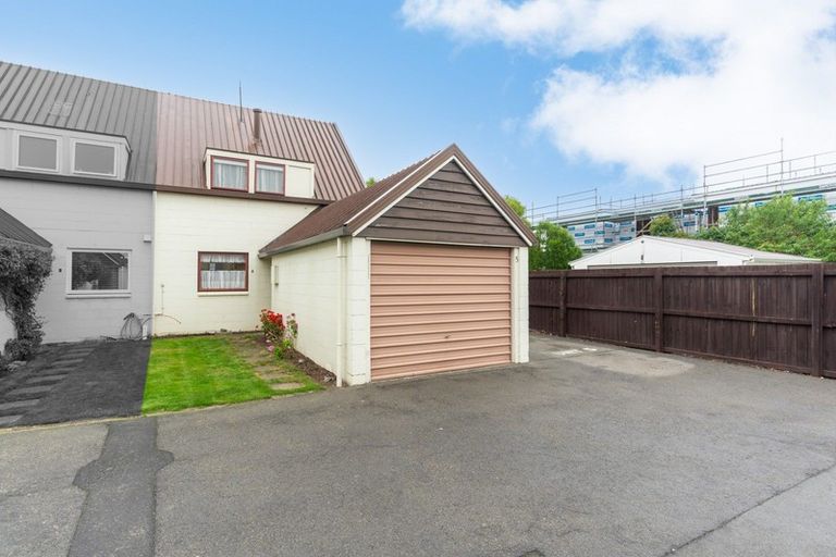 Photo of property in 5/62 Picton Avenue, Riccarton, Christchurch, 8011