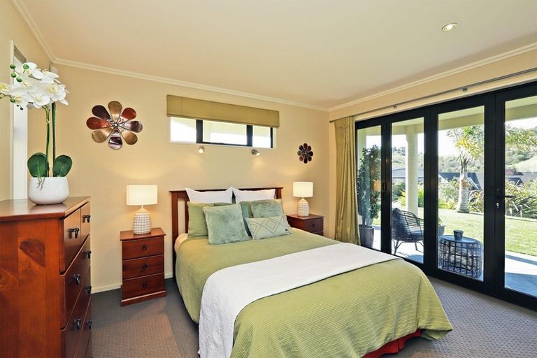 Photo of property in 102 Kent Terrace, Taradale, Napier, 4112
