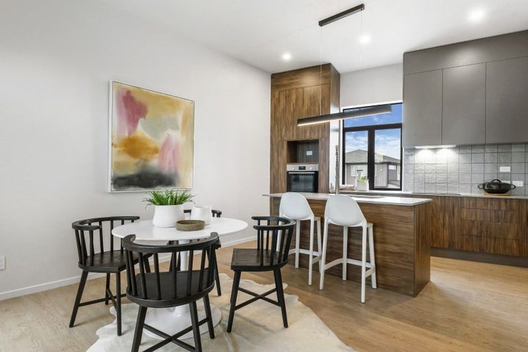 Photo of property in 69 Bearing Parade, Long Bay, Auckland, 0630