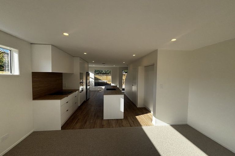 Photo of property in 4/4 Cracroft Street, Welbourn, New Plymouth, 4310