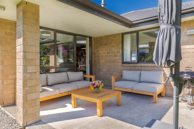 Photo of property in 74 Queen Street, Westport, 7825