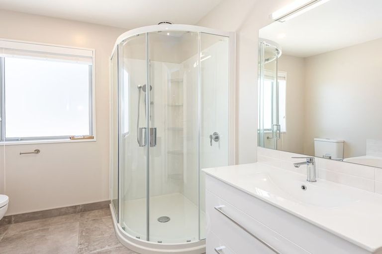 Photo of property in 5 Kakapo Lane, Redwood, Christchurch, 8051