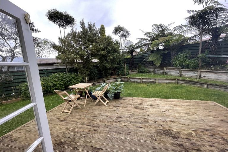 Photo of property in 1 Grant Place, Awapuni, Palmerston North, 4412
