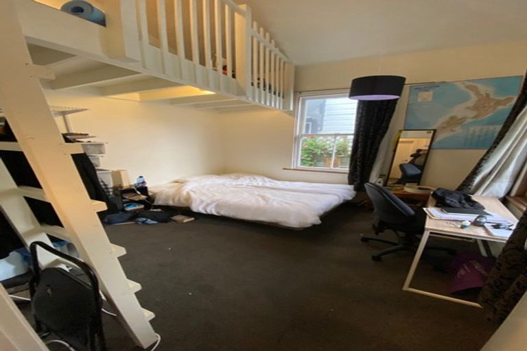 Photo of property in 124 Aro Street, Aro Valley, Wellington, 6021