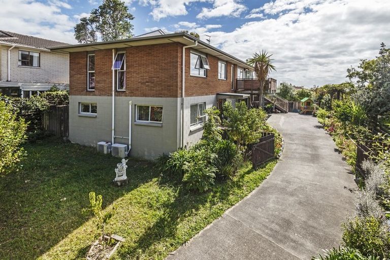 Photo of property in 4 Geoffrey Road, Torbay, Auckland, 0630