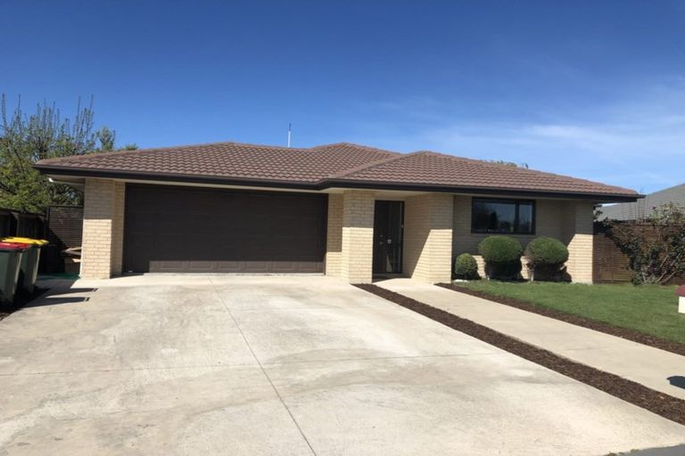 Photo of property in 16 Monet Vale, Rolleston, 7614