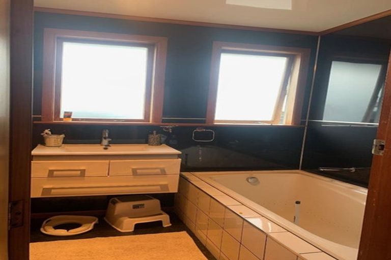 Photo of property in 17 Clearmont Crescent, Blagdon, New Plymouth, 4310