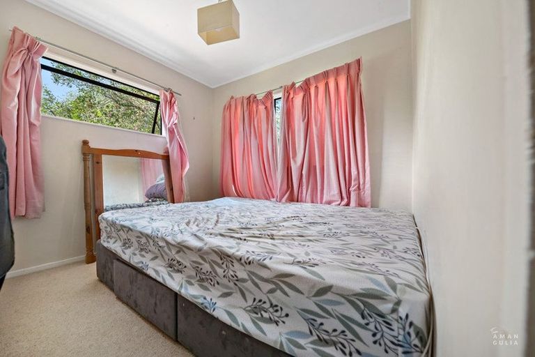 Photo of property in 2/40 Savoy Road, Glen Eden, Auckland, 0602