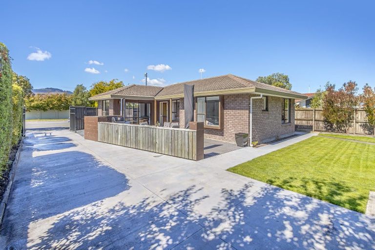 Photo of property in 18 Sabys Road, Halswell, Christchurch, 8025