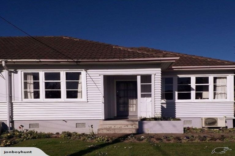 Photo of property in 35 Cumnor Terrace, Woolston, Christchurch, 8023