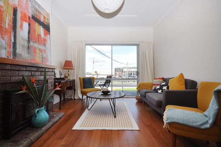 Photo of property in 2/28 Kihikihi Road, Te Awamutu, 3800