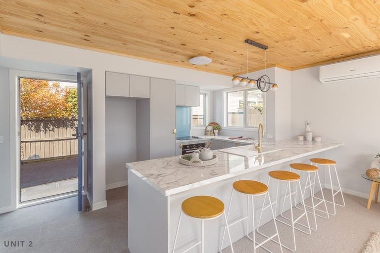 Photo of property in 137 Geraldine Street, Edgeware, Christchurch, 8013