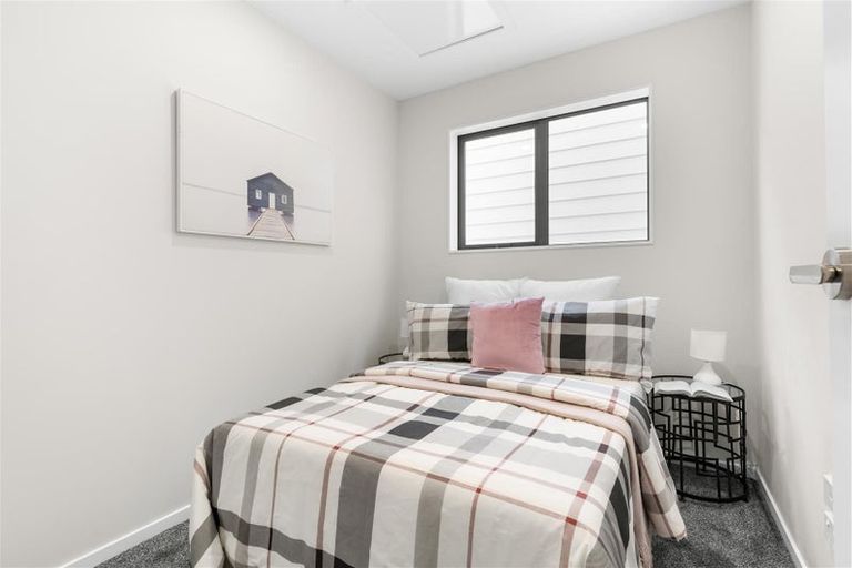 Photo of property in 105b Grove Road, Papakura, 2110