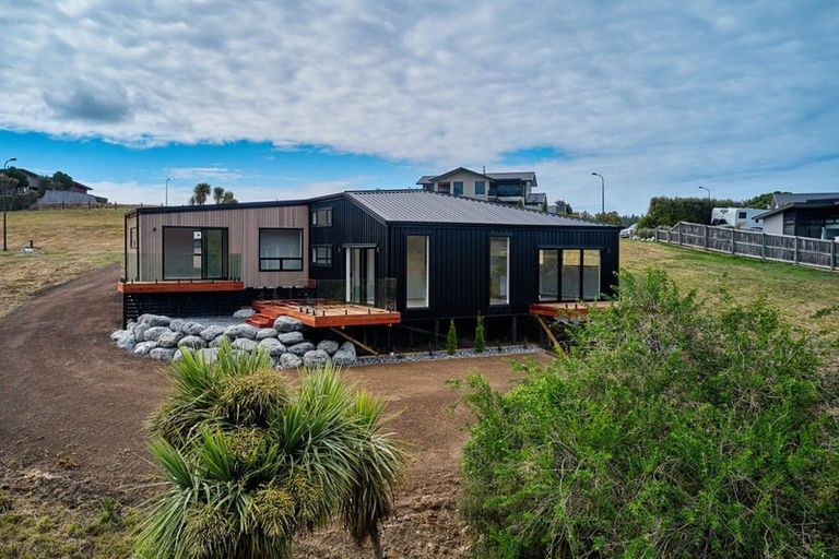 Photo of property in 9 Clemett Court, Kaikoura Flat, Kaikoura, 7371