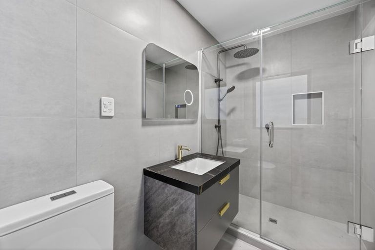 Photo of property in 27 Jandell Crescent, Bucklands Beach, Auckland, 2014