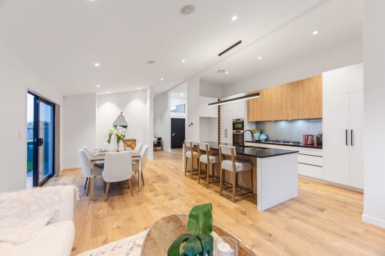 Photo of property in 40 Taikura Avenue, Red Beach, 0932