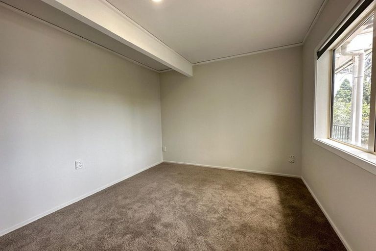 Photo of property in 47a Taikata Road, Te Atatu Peninsula, Auckland, 0610