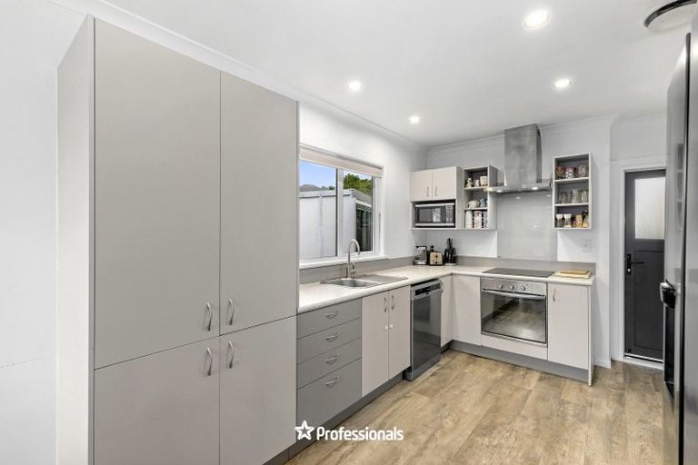 Photo of property in 42 Mountbatten Grove, Clouston Park, Upper Hutt, 5018