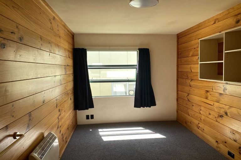 Photo of property in Te Awhina Apartments, 28/22u Sussex Street, Mount Cook, Wellington, 6021