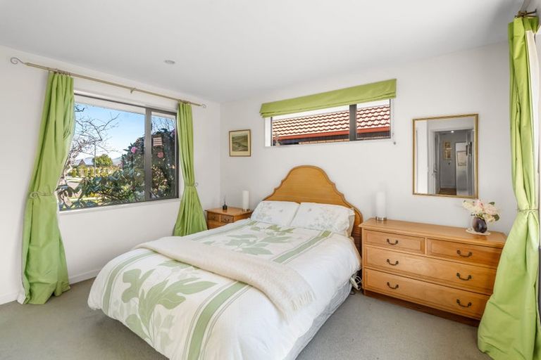 Photo of property in 21 Richard Seddon Drive, Northwood, Christchurch, 8051