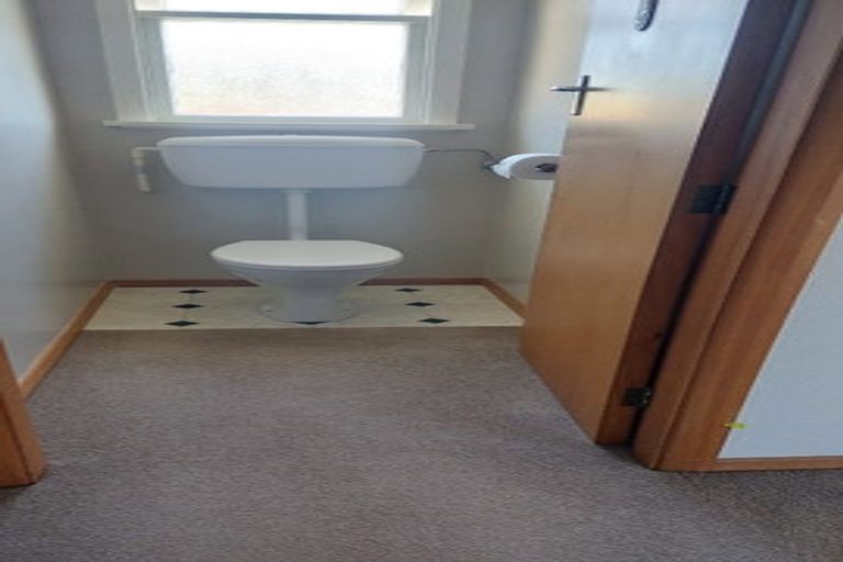Photo of property in 225 Pine Hill Road, Dalmore, Dunedin, 9010