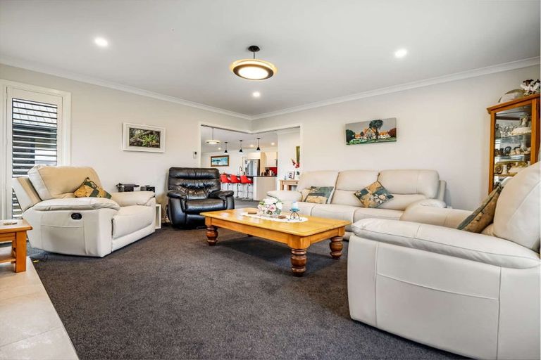 Photo of property in 9 Oak Ridge Drive, Te Awamutu, 3800