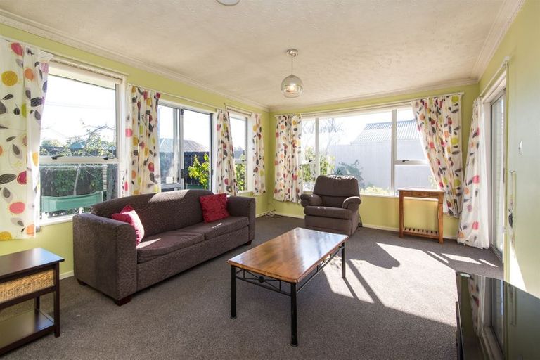 Photo of property in 1 Solway Avenue, Ilam, Christchurch, 8041
