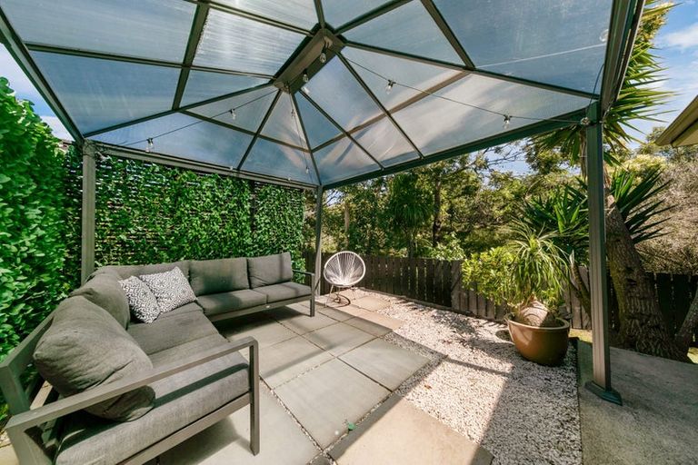 Photo of property in 63 Claverdon Drive, Massey, Auckland, 0614