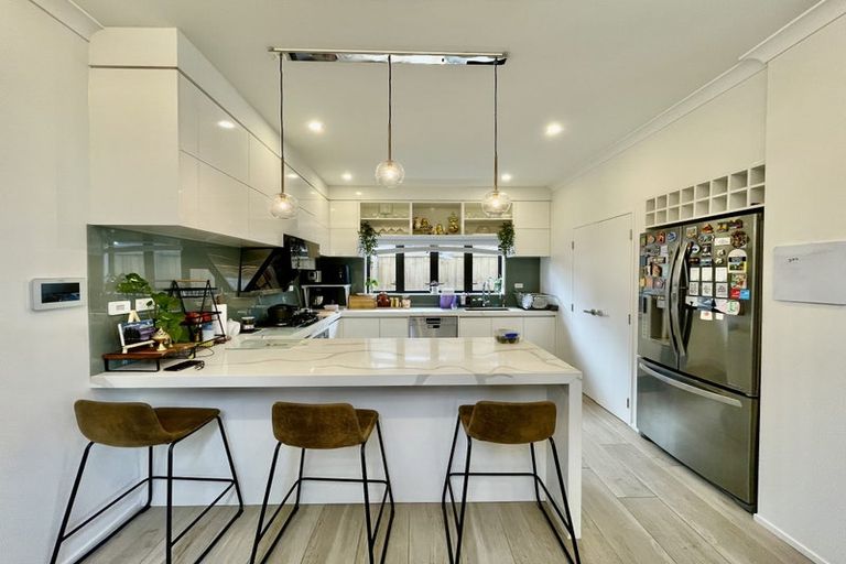 Photo of property in 19 Mason Street, New Lynn, Auckland, 0600