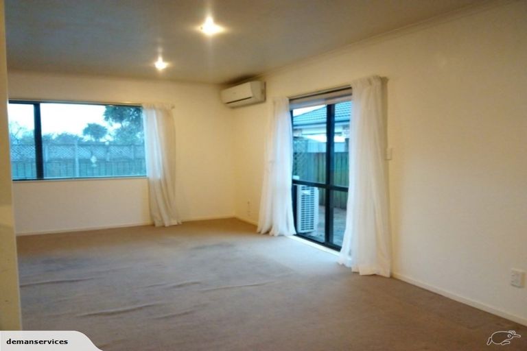 Photo of property in 11 Landon Place, Pukekohe, 2120