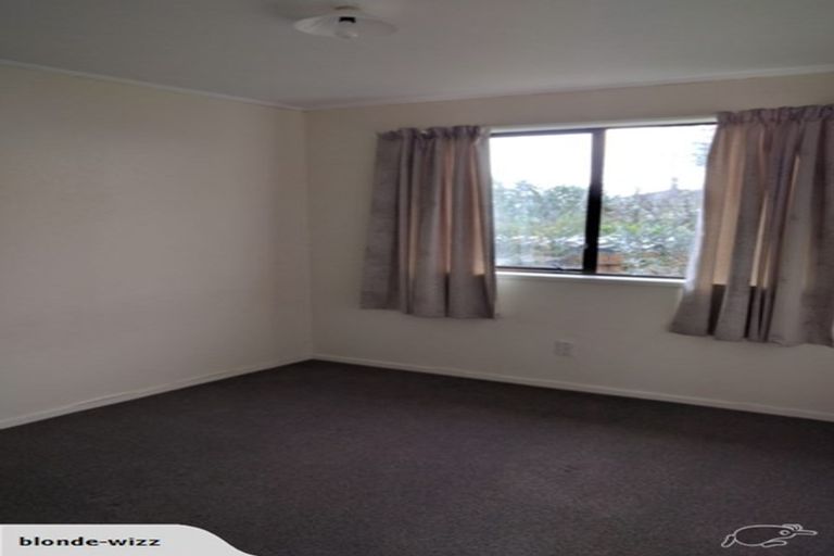 Photo of property in 67 Sunvue Road, Glen Eden, Auckland, 0602