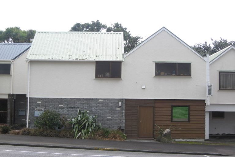 Photo of property in 407 Devon Street East, Strandon, New Plymouth, 4312