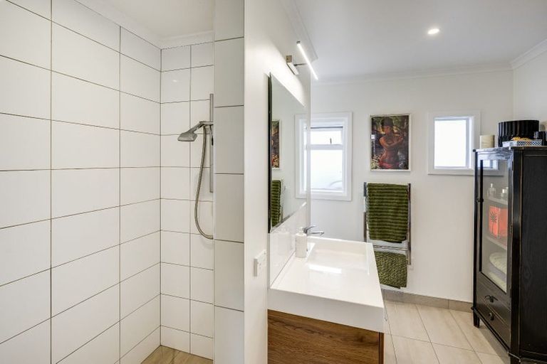 Photo of property in 70 Reynolds Road, Havelock North, 4130